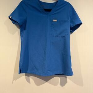 Figs technical collection scrub top